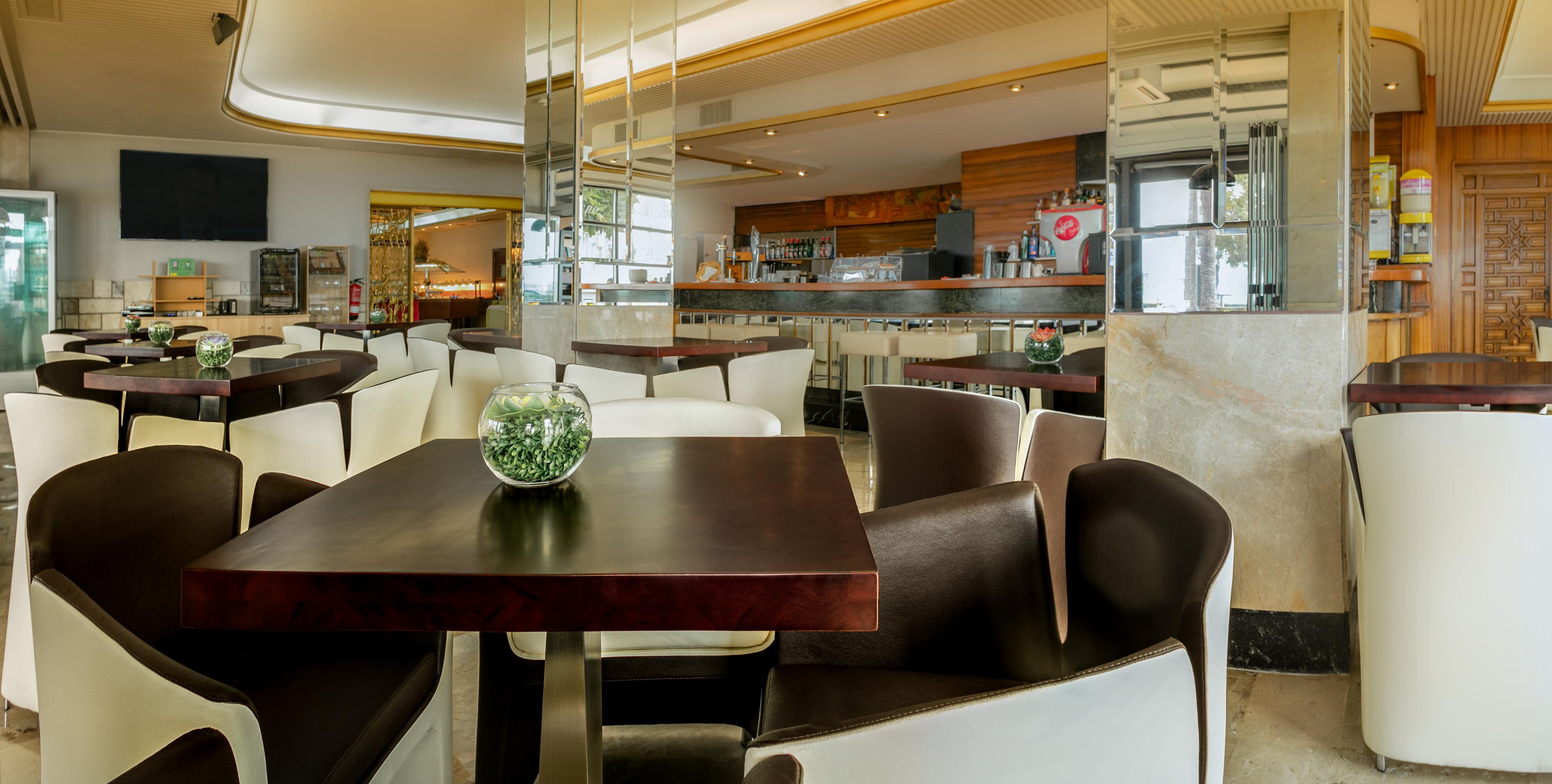 Gran Hotel Delfin Benidorm Bagian luar foto