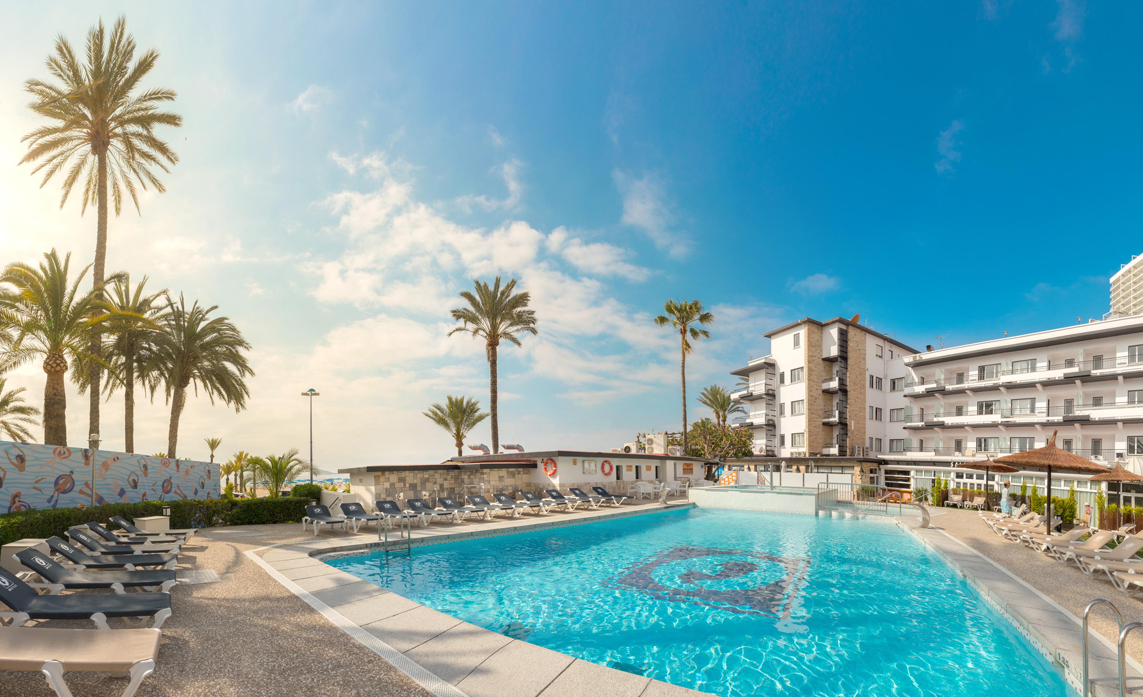Gran Hotel Delfin Benidorm Bagian luar foto