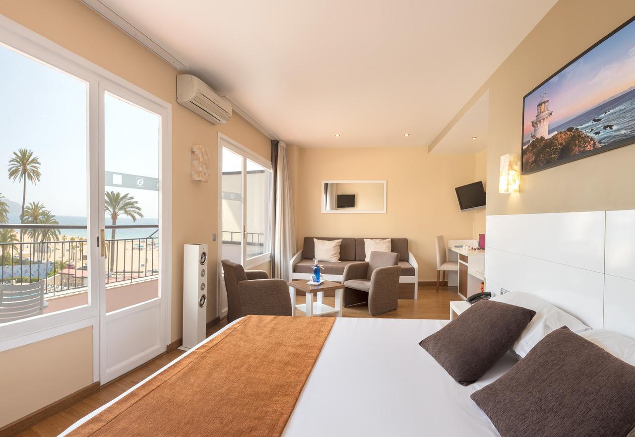 Gran Hotel Delfin Benidorm Bagian luar foto