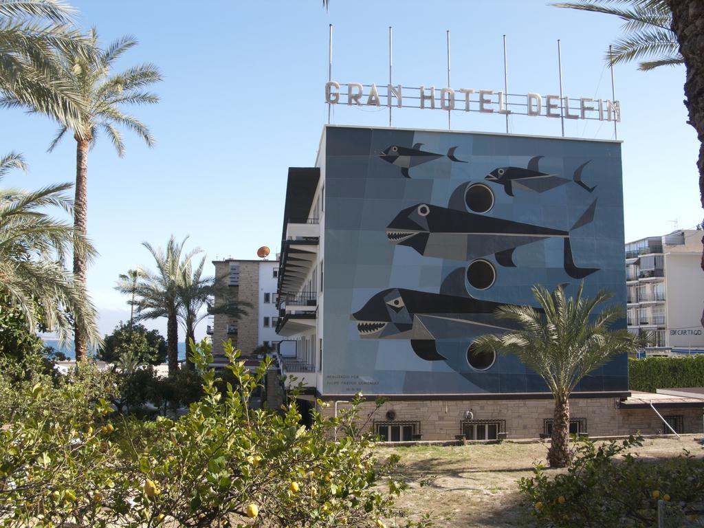Gran Hotel Delfin Benidorm Bagian luar foto