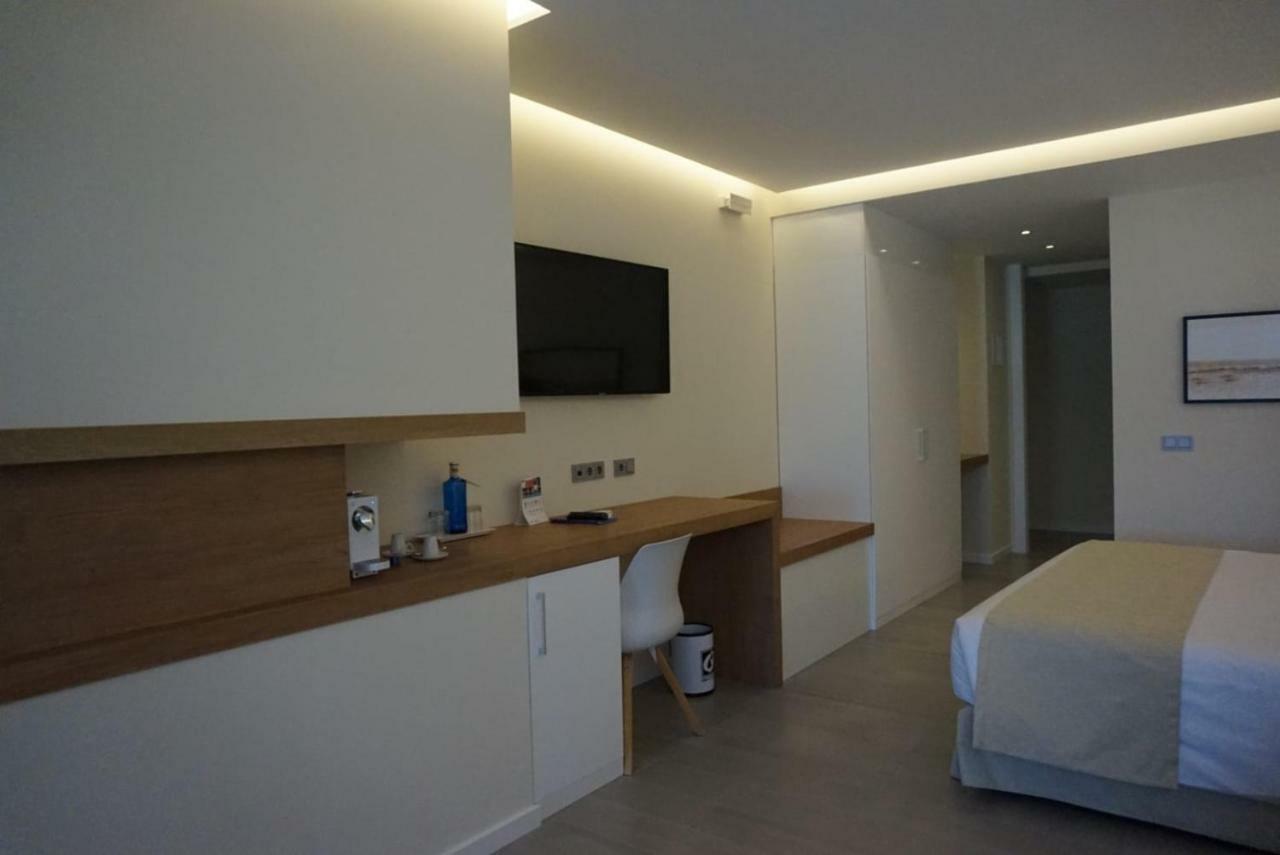 Gran Hotel Delfin Benidorm Bagian luar foto
