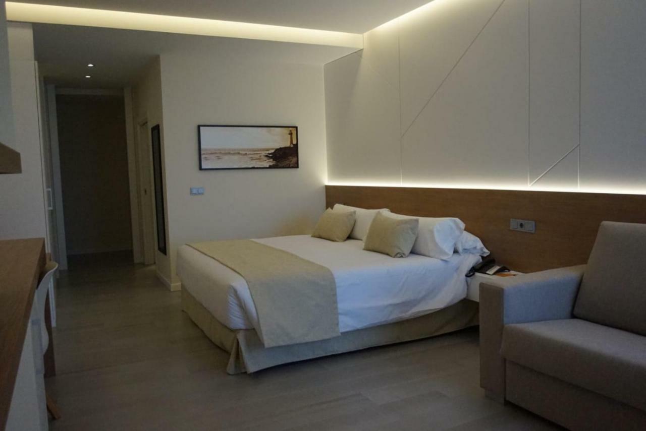 Gran Hotel Delfin Benidorm Bagian luar foto