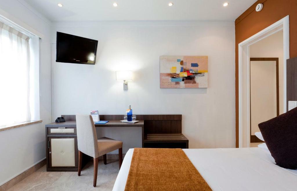 Gran Hotel Delfin Benidorm Bagian luar foto